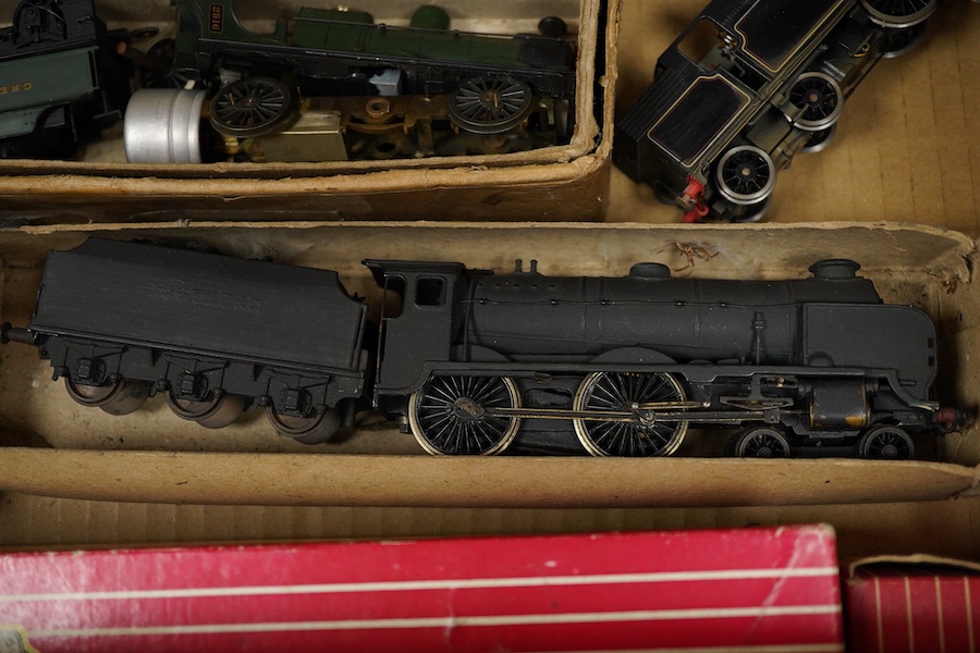 A quantity of 00 gauge model railway by Tri-ang, Mainline, Dapol, Bachmann, GMR, Hornby Dublo, etc. including; nine steam and diesel locomotives, together with boxed and unboxed freight wagons, coaches, kits and other mo